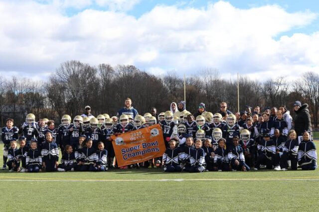 D1 Newburgh Goldbacks Undefeated Super Bowl Champs!